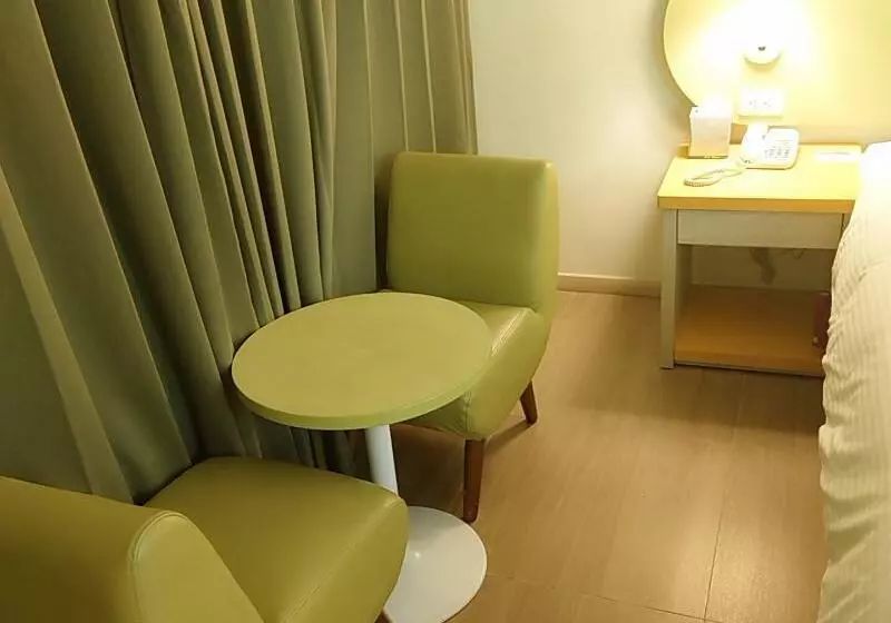 هتل Fullon Poshtel Kenting