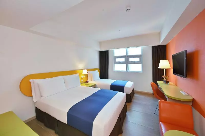 هتل Fullon Poshtel Kenting