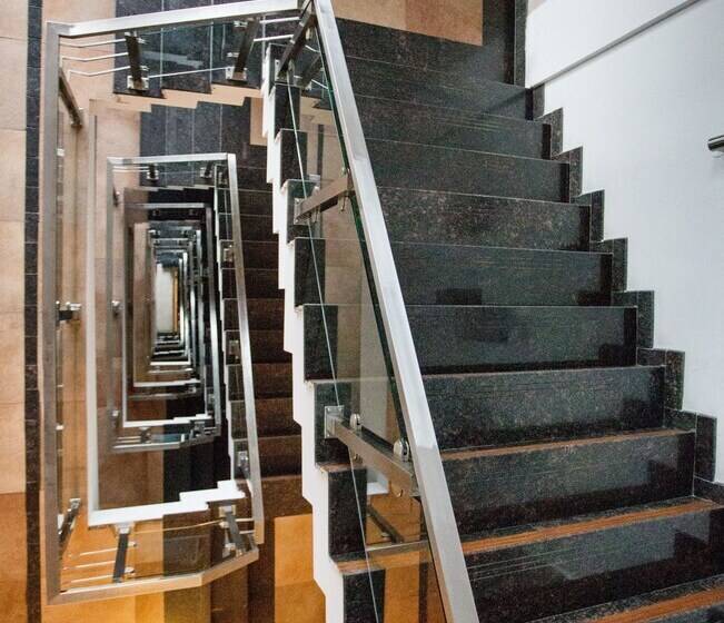 Отель Mercure Chandigarh Tribune Chowk