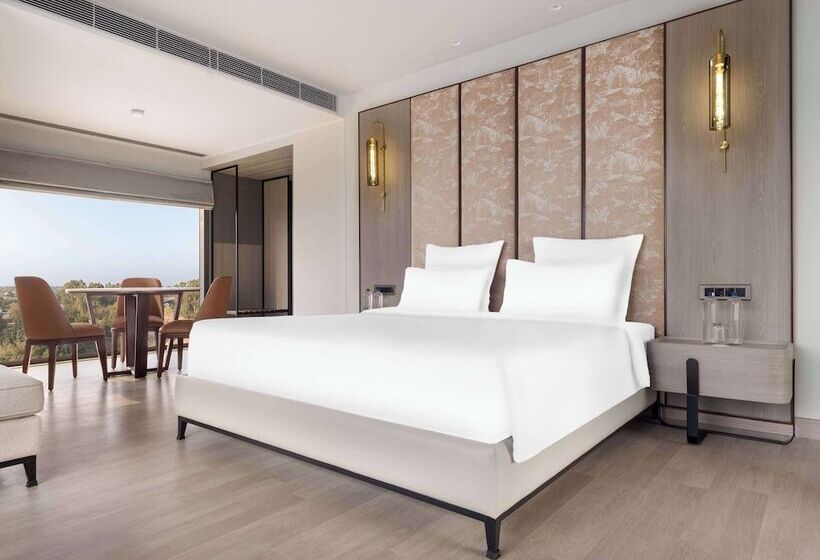 Отель Mercure Chandigarh Tribune Chowk