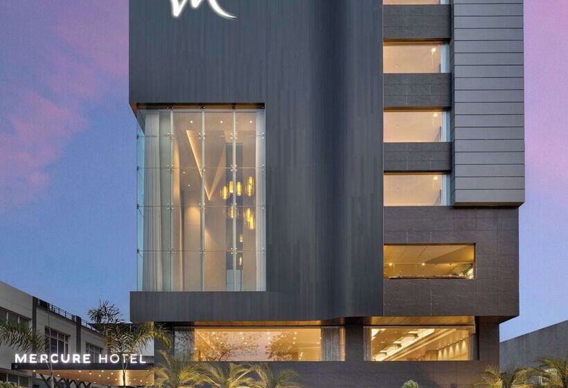Отель Mercure Chandigarh Tribune Chowk