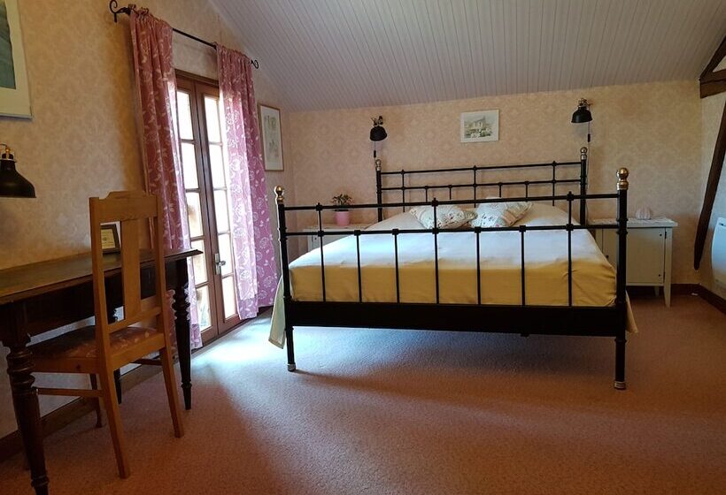 ホテル La Pomme D Or