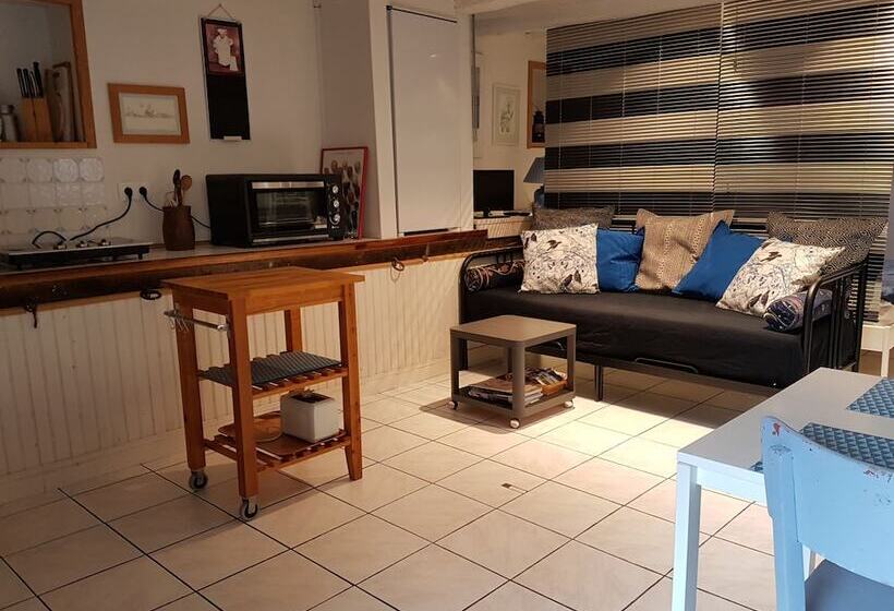 ホテル La Pomme D Or