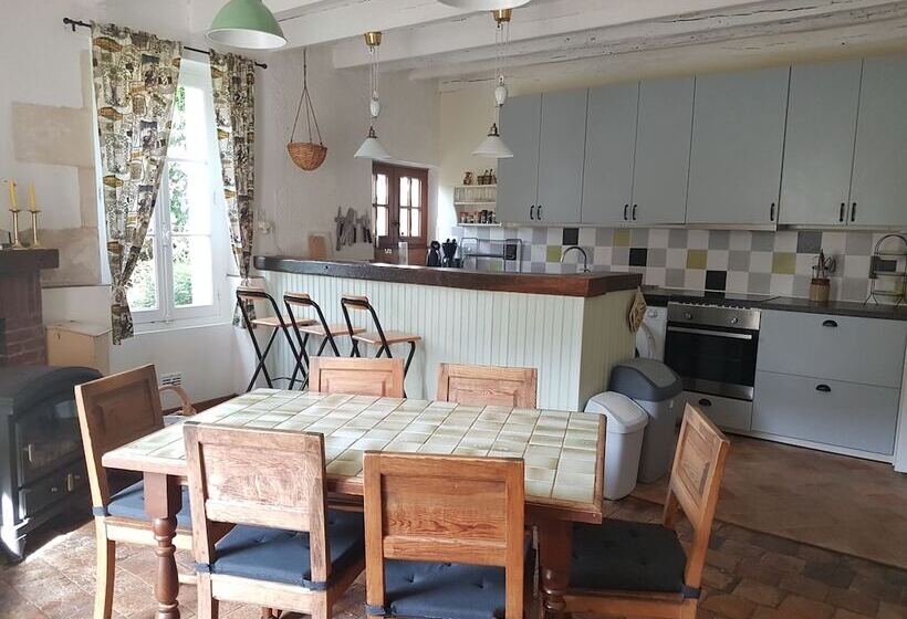 ホテル La Pomme D Or