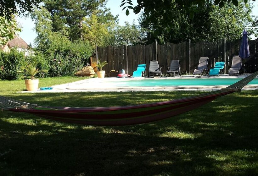 ホテル La Pomme D Or