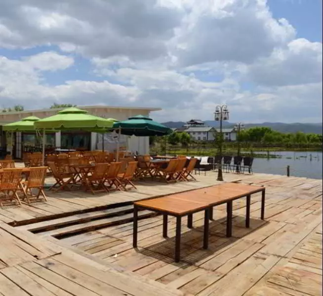 Hotel Lijiang Lashi Lake Retreat