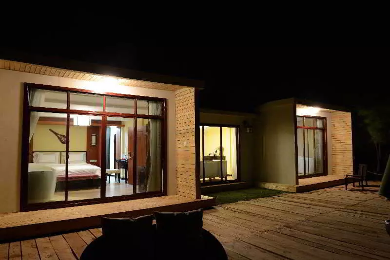 Hotel Lijiang Lashi Lake Retreat