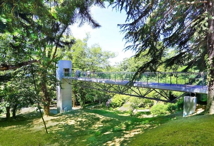 בית מלון כפרי Magadan Health Resort