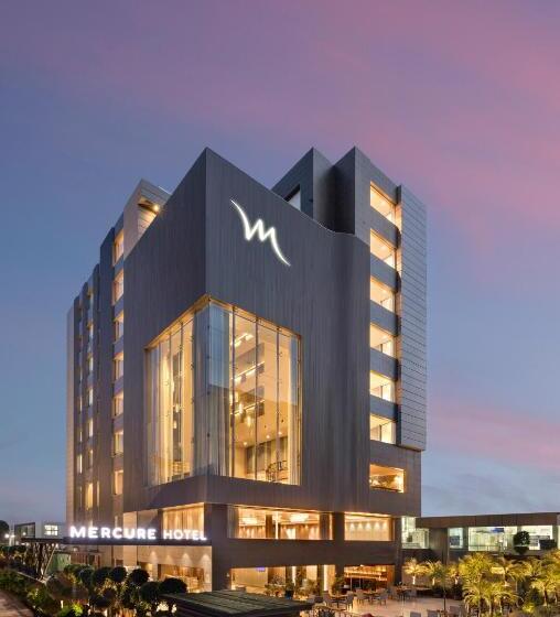 Отель Mercure Chandigarh Tribune Chowk