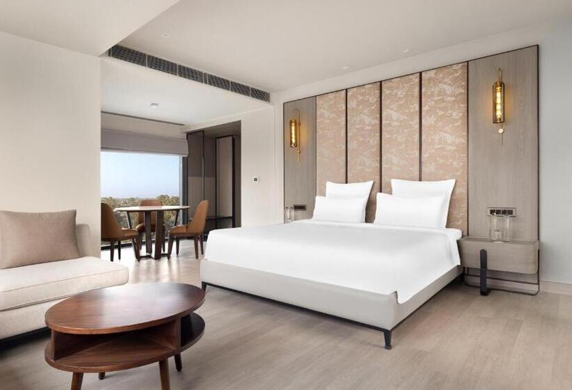 Отель Mercure Chandigarh Tribune Chowk