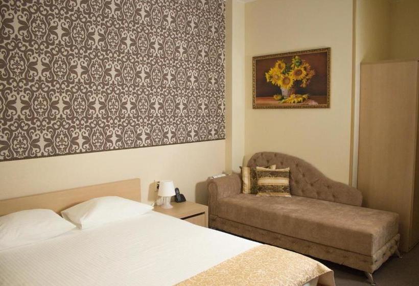 酒店 Osobnyak Na Teatralnoy