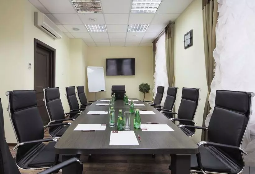 فندق Palais Royal