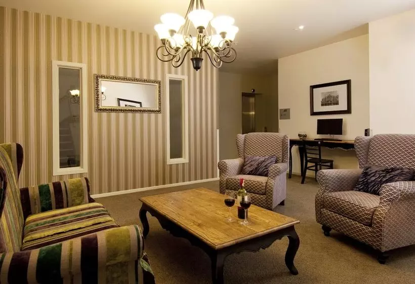 Hotel Quest Hamilton Serviced Apartments