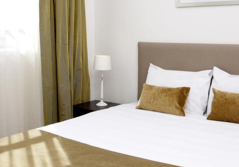 Hotel Quest Hamilton Serviced Apartments