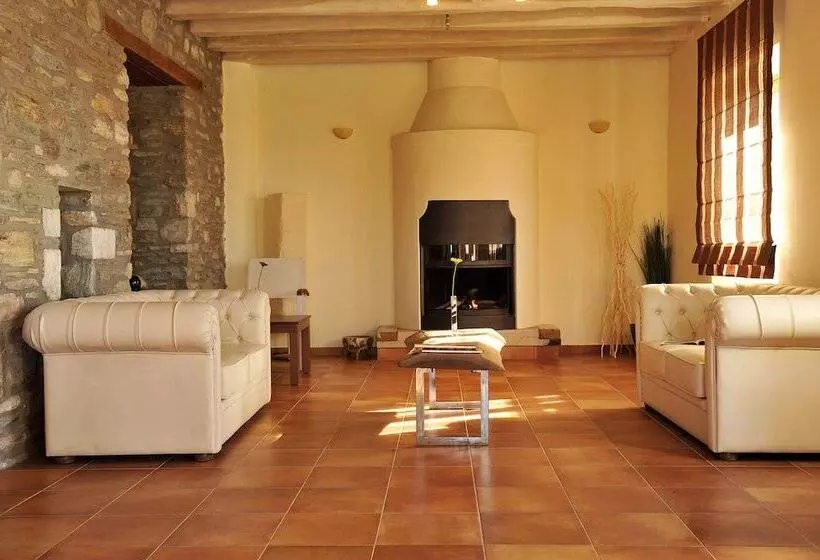 호텔 The Lotus Tree