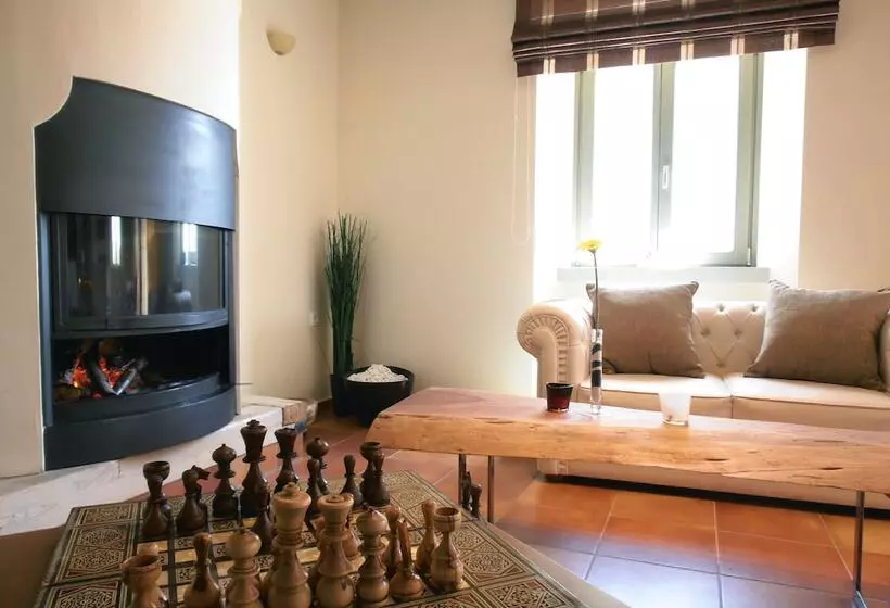 호텔 The Lotus Tree