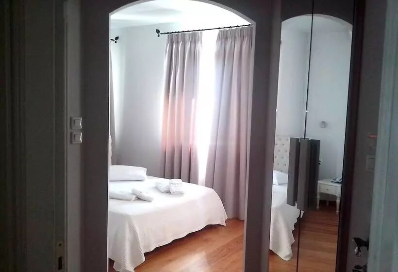 호텔 The Lotus Tree