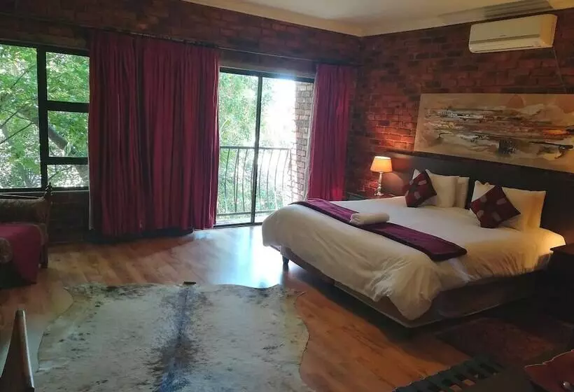 هتل 24 Onvrey Guest House