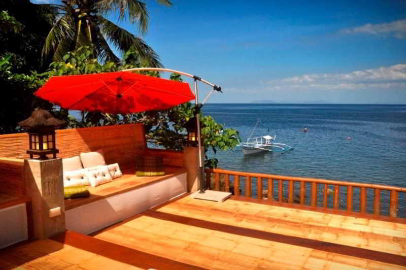 Hotel Aiyanar Beach And Dive Resort