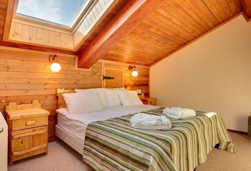 فندق Alesha Popovich Dvor