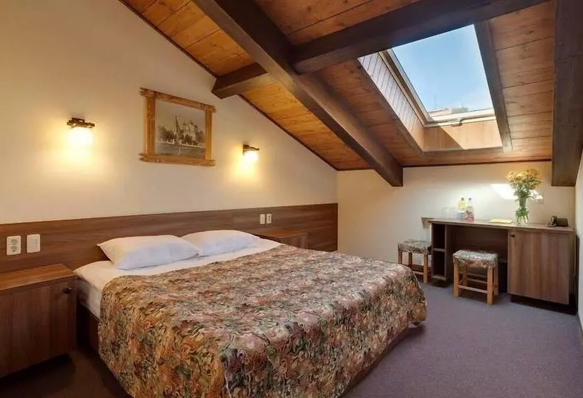 ホテル Alesha Popovich Dvor