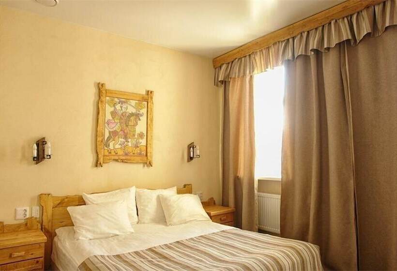 فندق Alesha Popovich Dvor