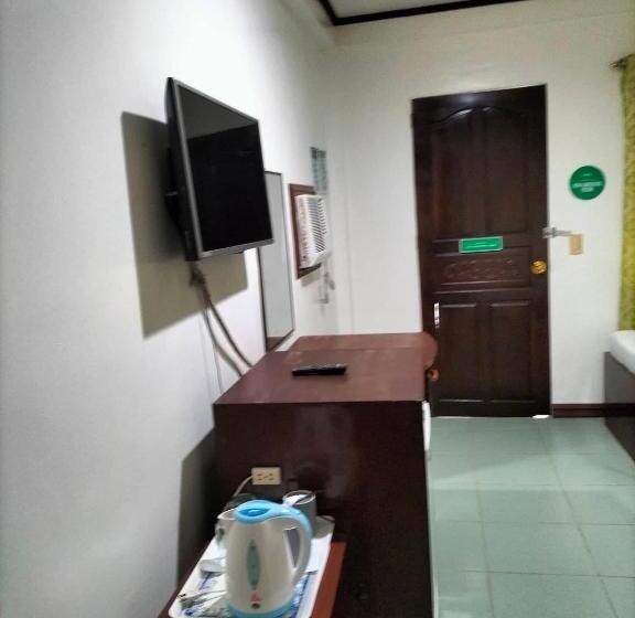 בית מלון כפרי Bans Beach Resort