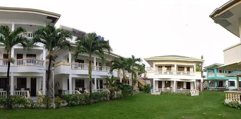 Отель Bans Beach Resort