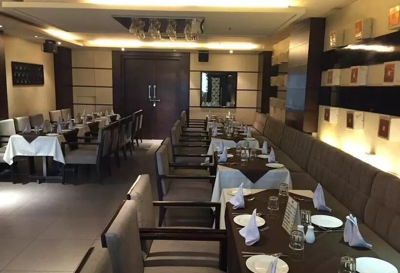 Отель Caspia Pro Greater Noida