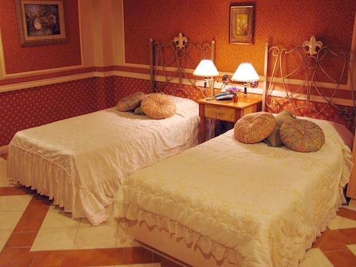 فندق Europa Mansionette Inn