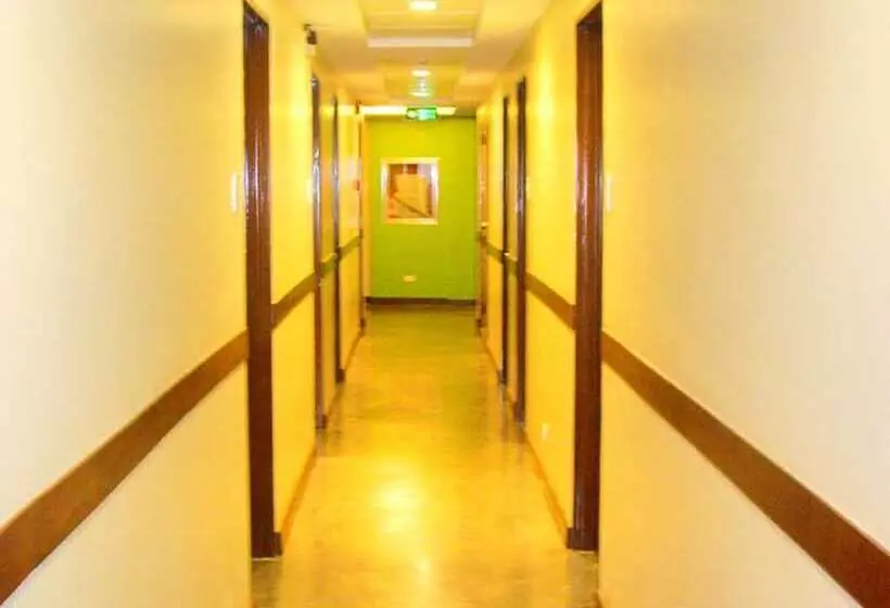 Hotell Express Inn   Mactan