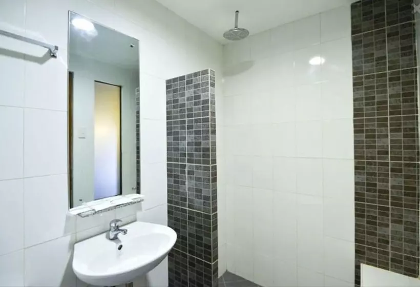 Hotell Express Inn   Mactan