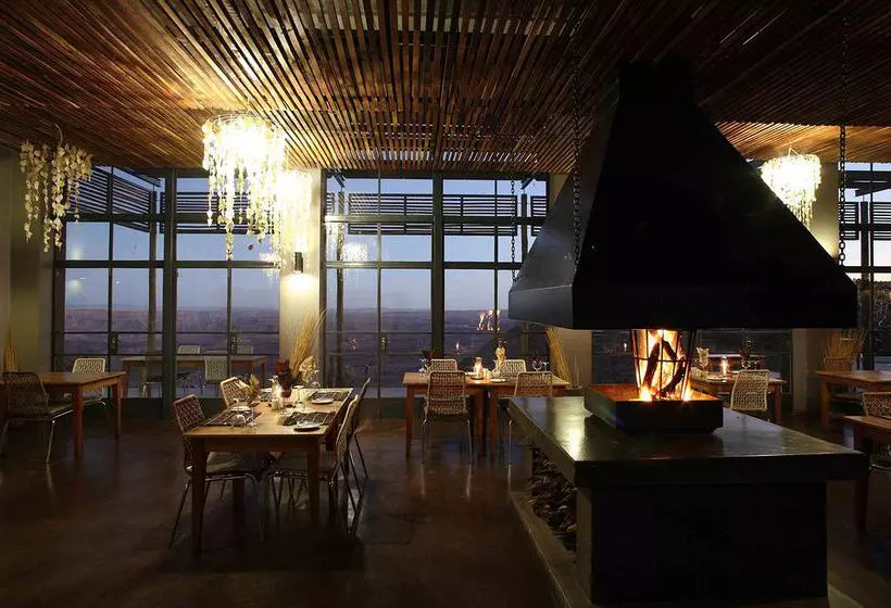 هتل Fish River Lodge