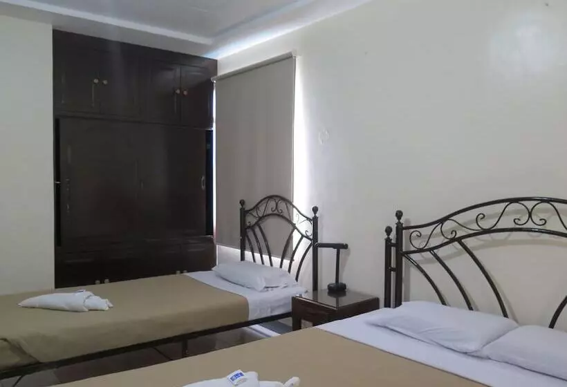 Fuente Hotel De Cebu