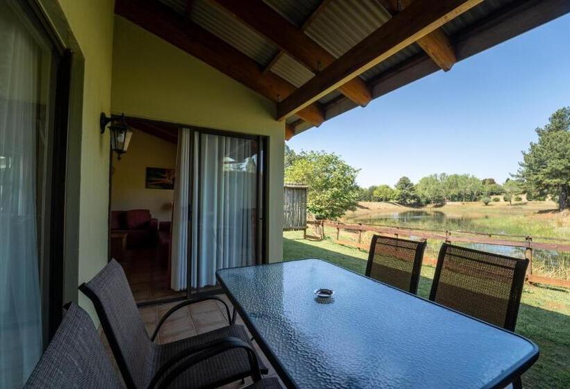 Отель Gooderson Monks Cowl Golf Resort