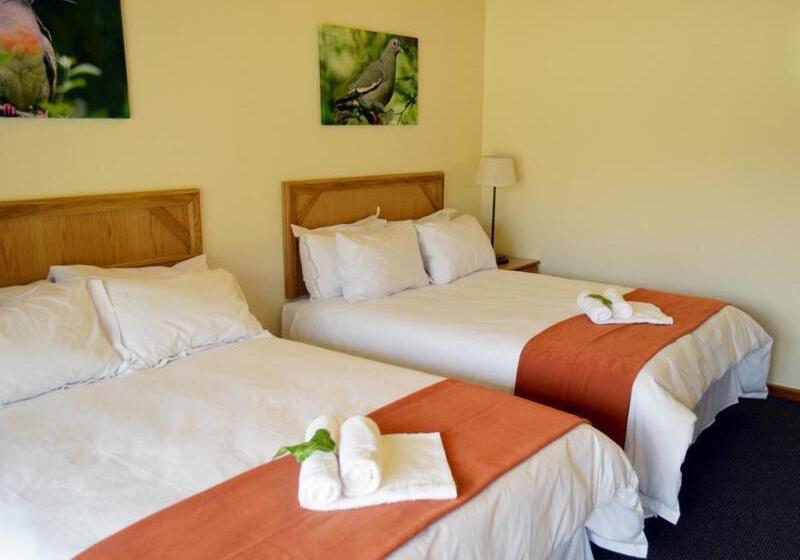 Отель Gooderson Monks Cowl Golf Resort