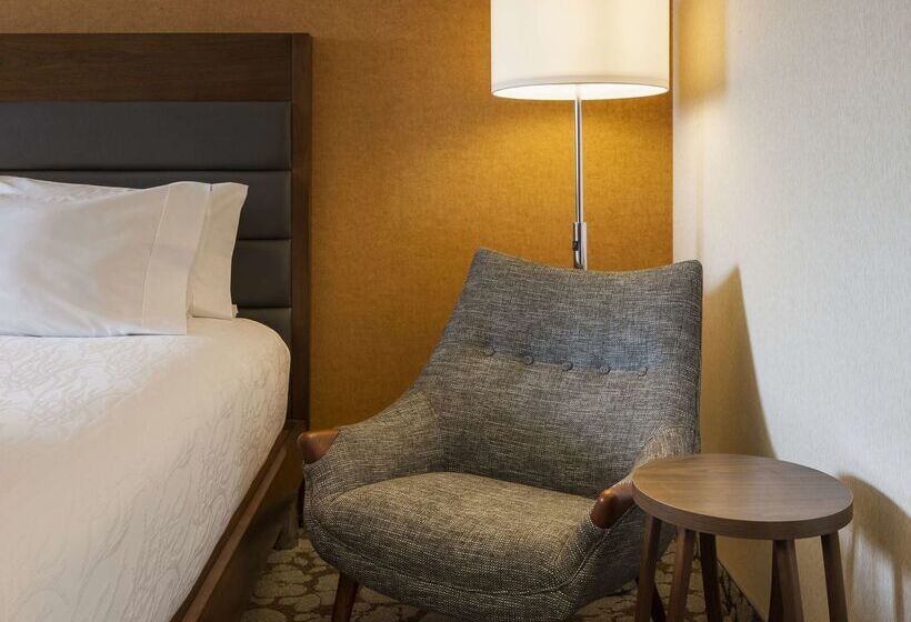 Отель Hilton Garden Inn Long Island City New York