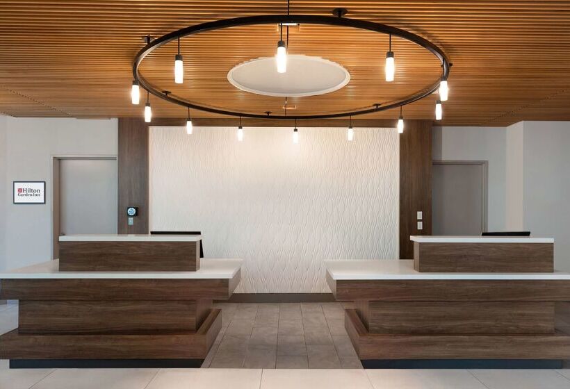 Отель Hilton Garden Inn Long Island City New York