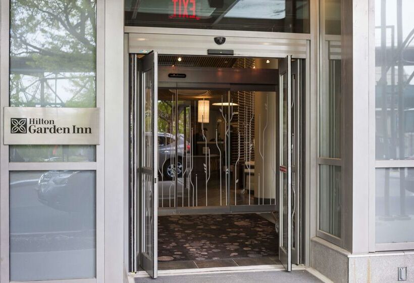 Отель Hilton Garden Inn Long Island City New York