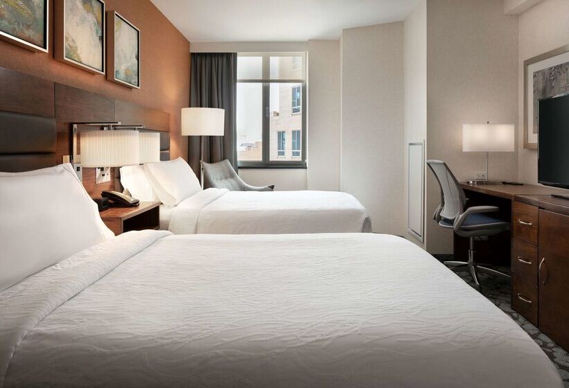 Отель Hilton Garden Inn Long Island City New York