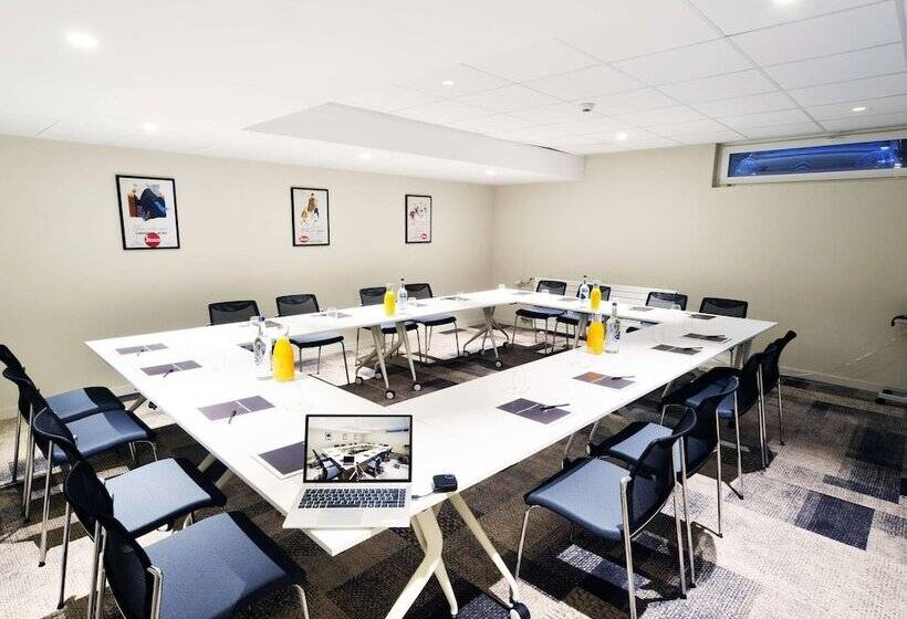 هتل Mercure Fribourg Centre Remparts