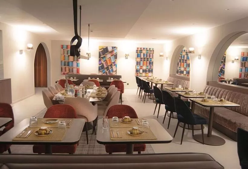 فندق Mercure Fribourg Centre Remparts