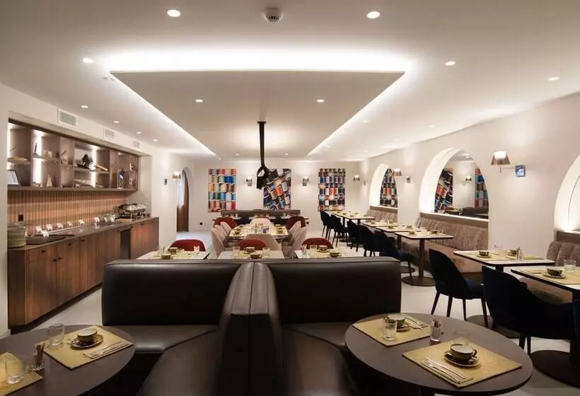 فندق Mercure Fribourg Centre Remparts