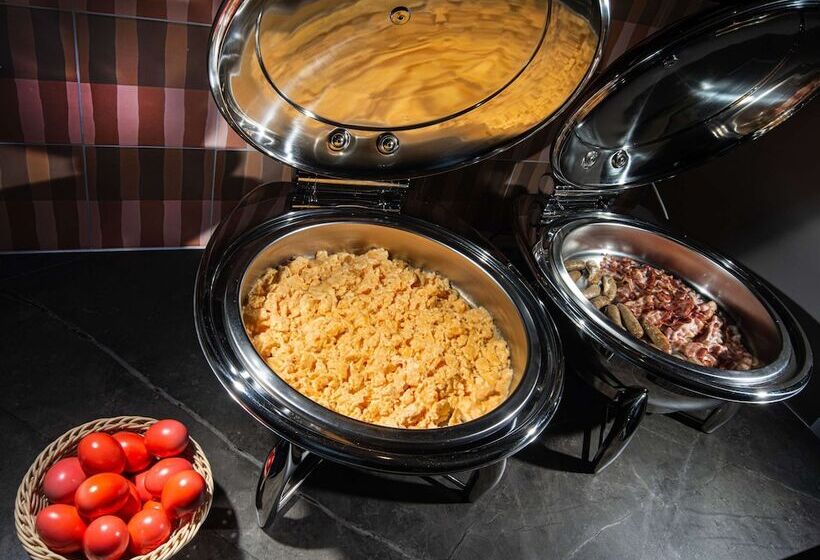 هتل Mercure Fribourg Centre Remparts