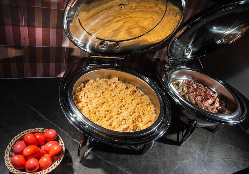 هتل Mercure Fribourg Centre Remparts