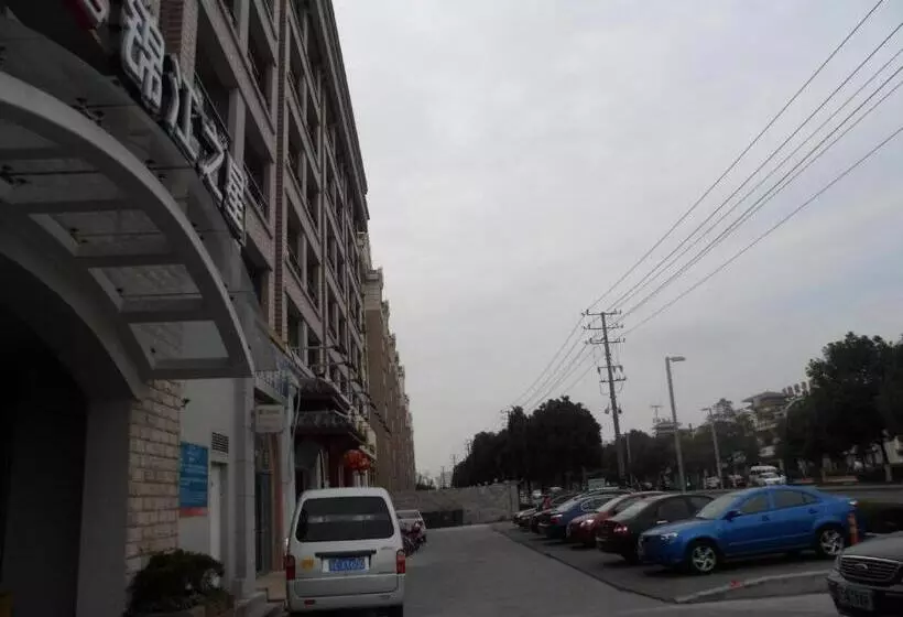 酒店 Jinjiang Inn Kunshan Tongfeng Rd