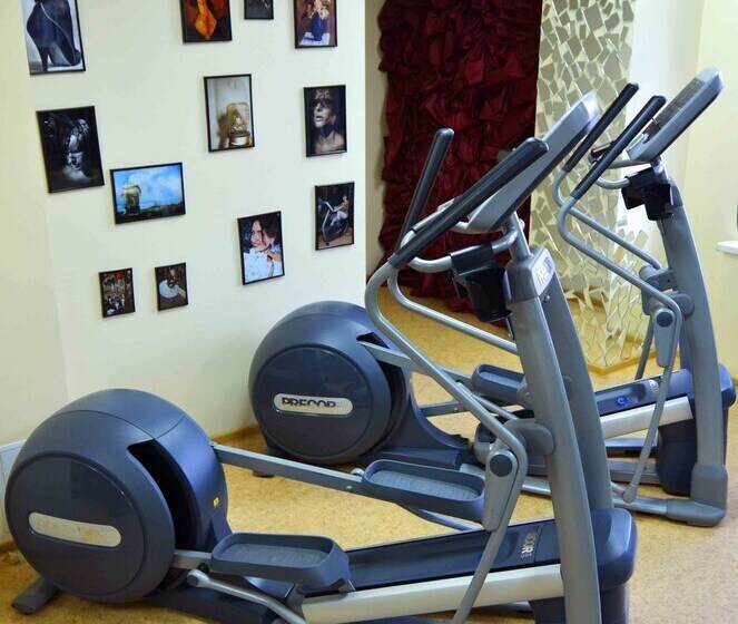 فندق Matreshka Plaza