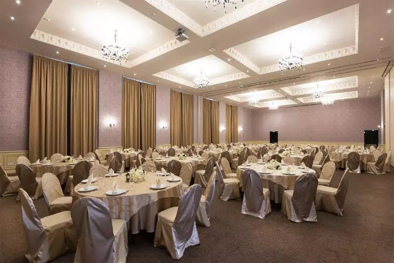 هتل Occidental Lac Tunis