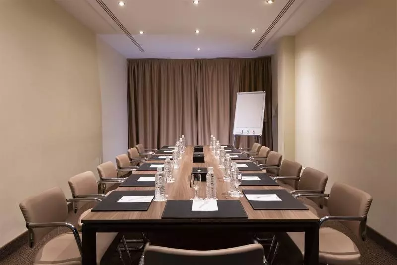 هتل Occidental Lac Tunis