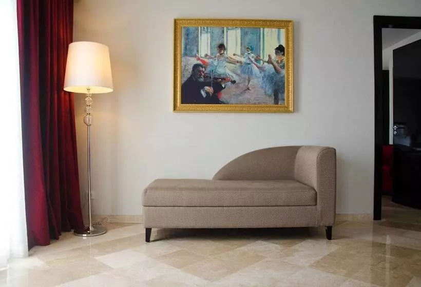 هتل Occidental Lac Tunis